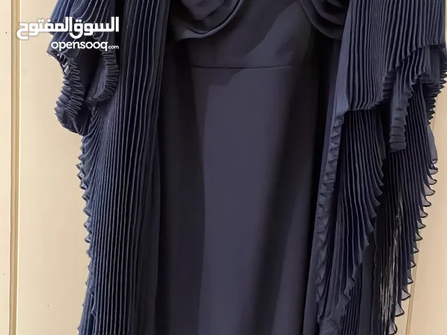 فستان جديد للبيع