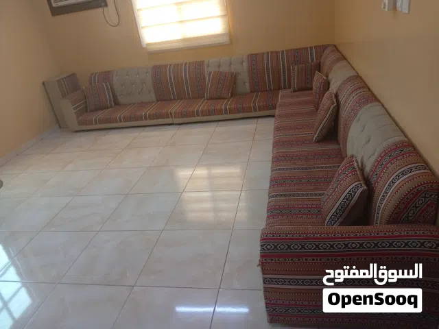 غنفات بحالة ممتازة 8 متر شوف الصور موقعي صحم للبيع ب50