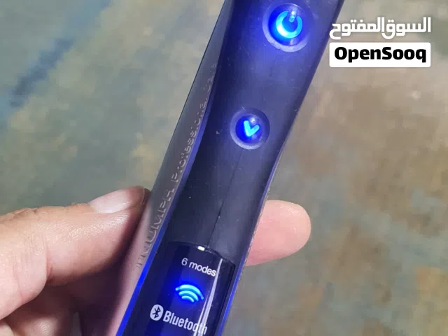 فرشاة اسنان كهربائية براون ألماني بالشاحن والغيار 6 انظمة + بلوتوث