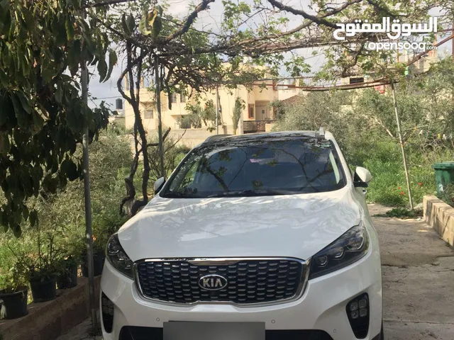 كيا سيرنتو 2018 في الرخصة كامل الاضافات 4*4 محرك 2.2 cc