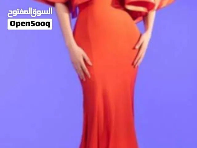 فستان سهره مستخدم مره واحده فقط