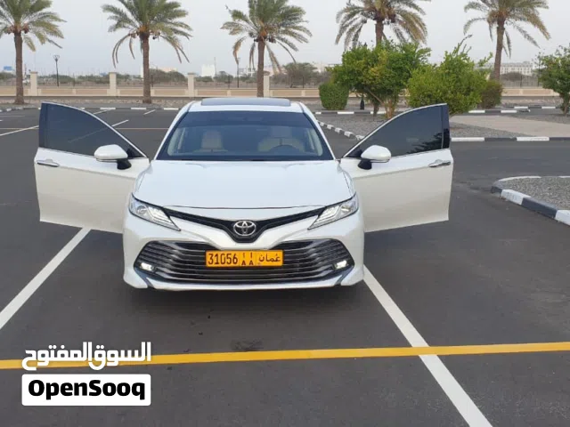 2019 تويوتا كامري SE