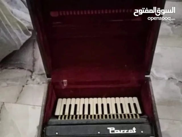 سلام عليكم . اركديون للبيع