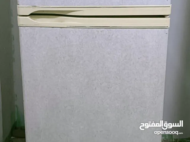 تلاجه كريازي 14 قدم ديفروست شحن شركة بحاله ممتازه