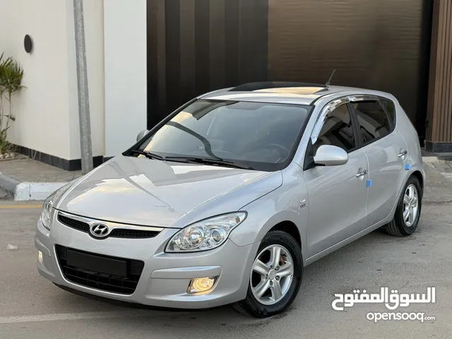 هـونداي i30 محرك 16 العادي درجة اولى للبيع