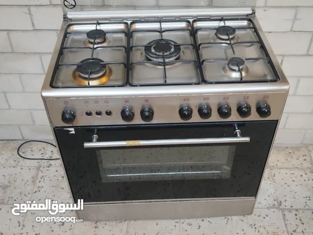 نبيع طباخ لاجرمان ايطالي 5 شعله بحاله ممتازه مقاس 80 في 50 معا التوصيل والكفاله