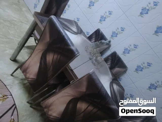 منزل وحديقة