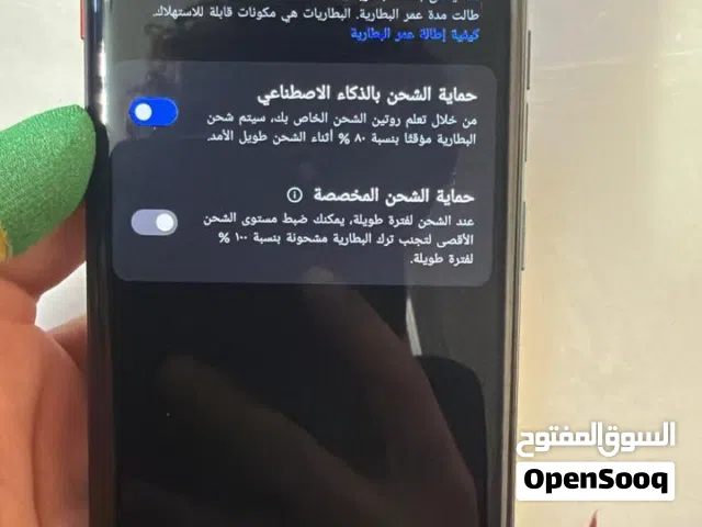 للبيع تكنو كامون 40 برو 5G الجهاز بحالة جيدة/ممتازة، شاشة AMOLED ناعمة، أداء ممتاز للألعاب،