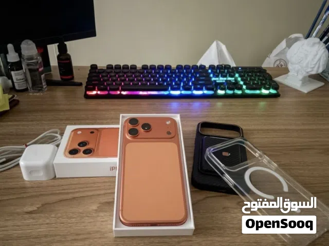 iPhone 17 pro max 256GB + Free accessories