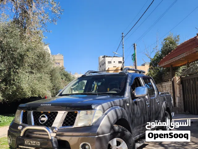 2015, نيسان, نافارا, LE