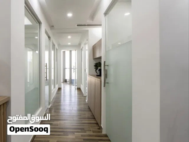 Luxury office in 160bd