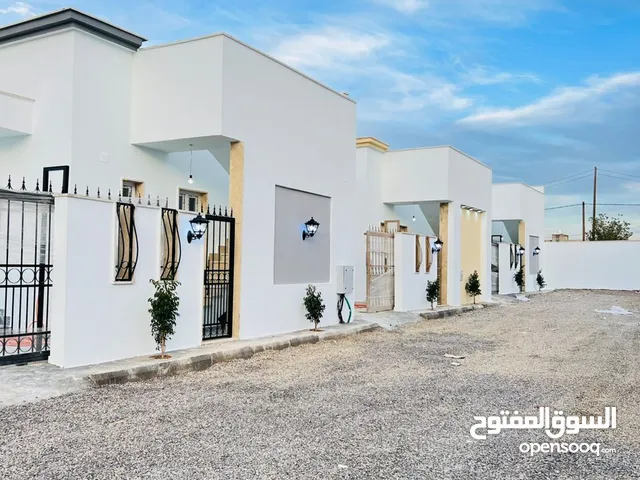 6 منازل للبيع بسعر ممتاز ف عين زارة زويته بالتحديد بالقرب من مسجد عثمان بن عفان الحراتي بسعر 260 الف