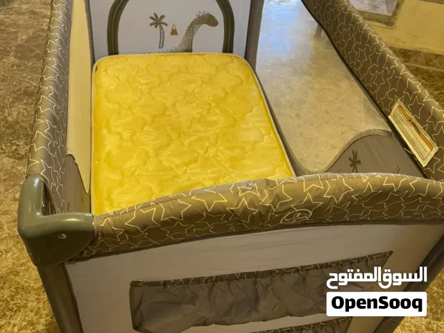 تخت بيبي للبيع