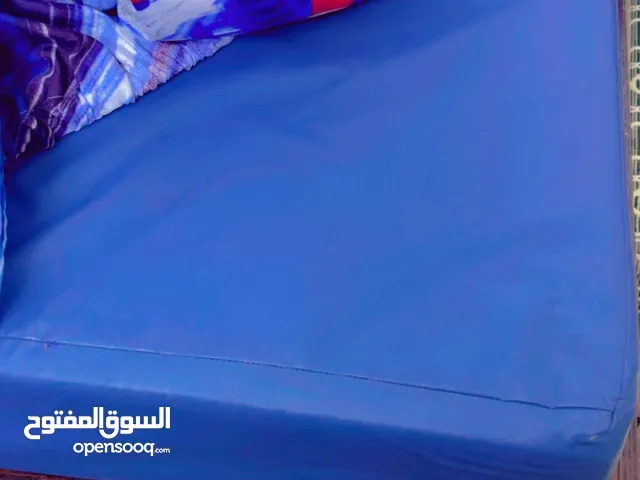 تخت زان تفصيل ثقيل مع فرشة جديدة ملبسة وتر بروف كامل ضغط22 ارتفاع 22 جديدة
