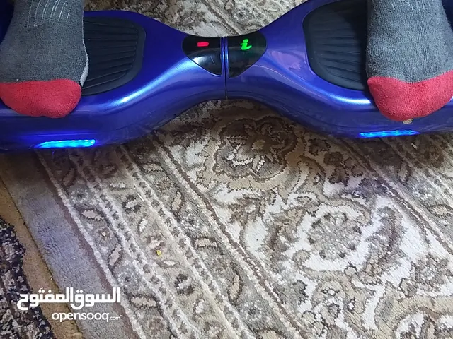 سكوتر هوفر بورد أصلي شغال 100/100 على الفحص للبيع بي 50 دينار