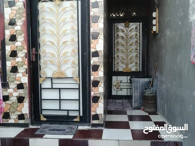 100 m2 3 Bedrooms Townhouse for Sale in Basra Hai Al-Shurta