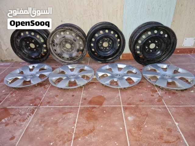 السلام عليكم سيريه ديسكوات 16 متع تيوتا كامري للبيع 400 مكان طرابلس السراج شارع السلاك