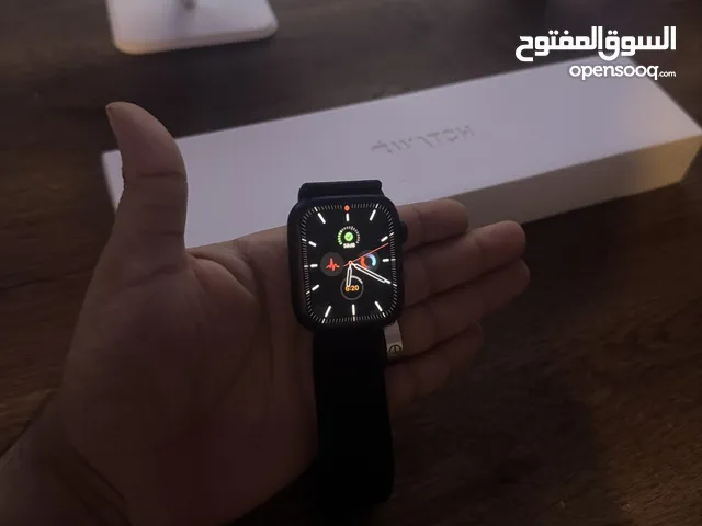 Apple Watch Series 8 – ساعة أبل سيريس 8 أسود 45 ملم نظيفة مع الشاحن والسوار الأصلي