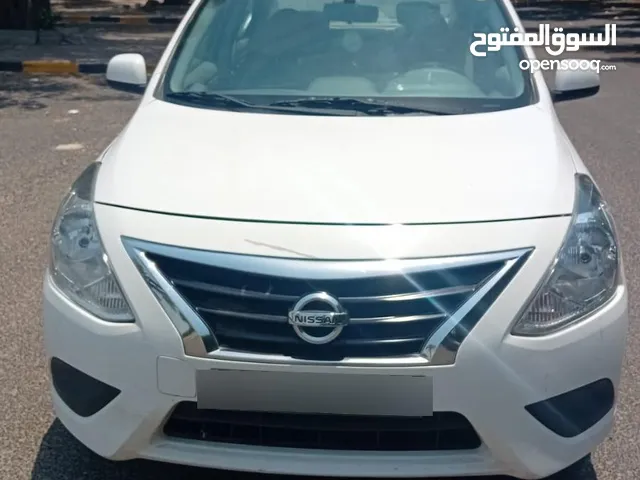 2022 نيسان صني Standard