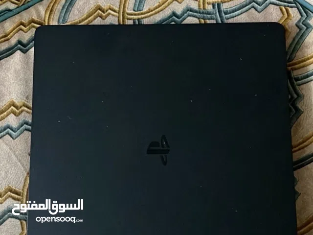 PlayStation 4 PlayStation for sale in Al Dakhiliya