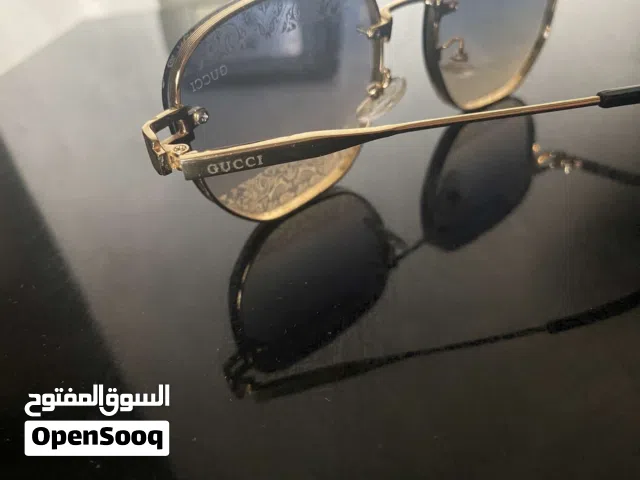 نظاره شمسيه Gucci اصليه بحالة ممتازه