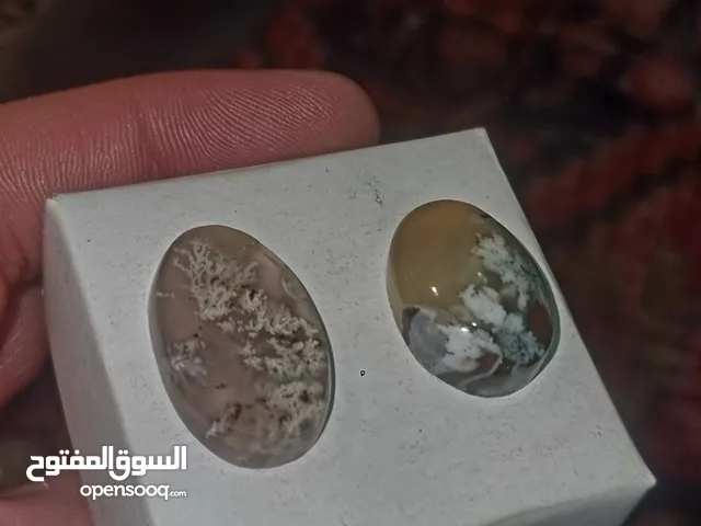 أحجار قديمة، عتيقة، وغير قابلة للتكرار