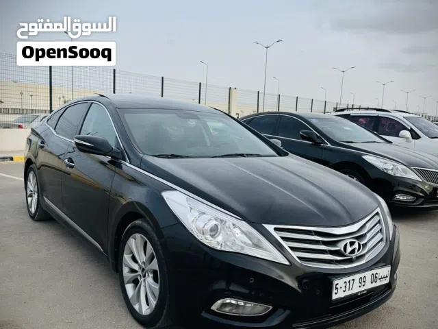 2012 هيونداي ازيرا Standard