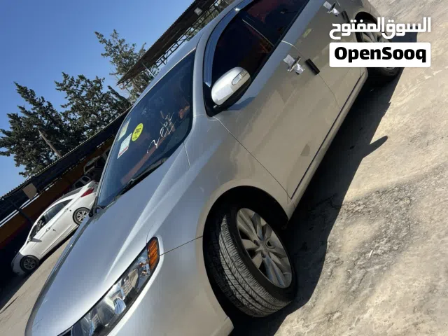 2010 كيا سيراتو SX