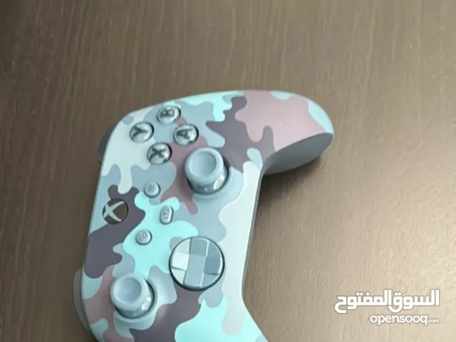 للبيع جهاز xbox اصلي مع بطاريه وسماعه