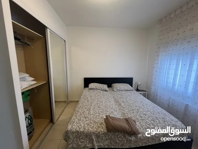 شقة 3 غرف نوم للايجار ( Property 35782 )-175064281
