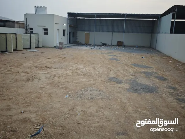 أرض صناعية مع ملحق للإيجار في المسفاة / بوشر Industrial land