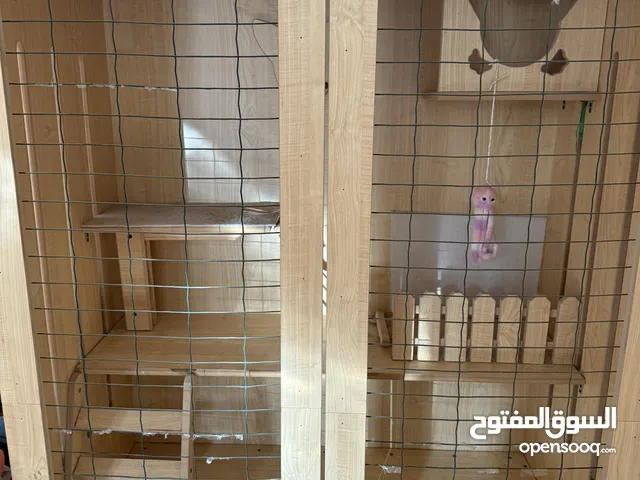 منزل خشبي للقطط