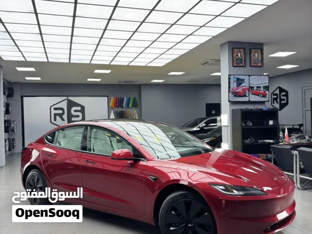2025 تيسلا موديل 3 Long Range