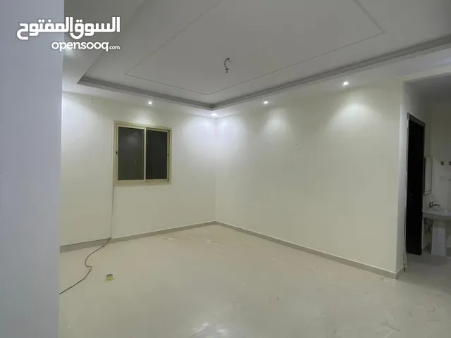 شقة لاايجار السنوي 15000 الرياض حي القادسيه