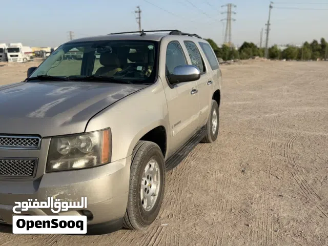 السلام عليكم.تاهو 2007وارد أمريكي تخم تاير 2026 السيارة بيها جراد مابيه حادث محرك V8 5300رقم.بصرة