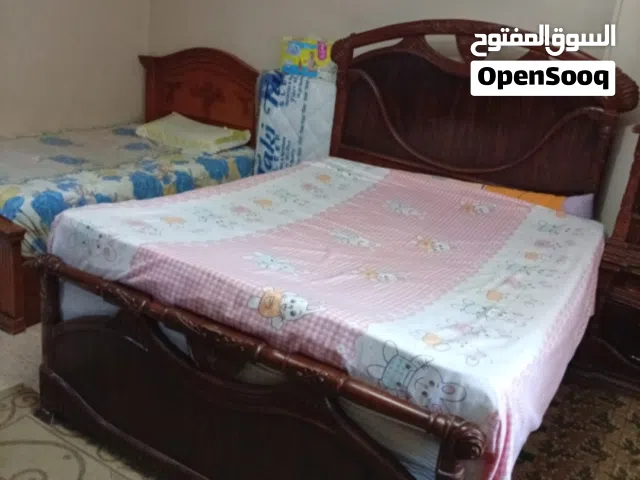 غرفة نوم كامله عموله استعمال بحاله ممتازه للبيع المباشر من بيت وليس معرض