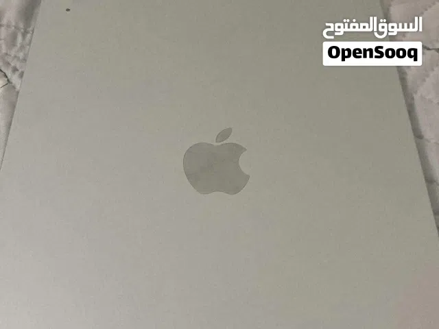 Apple iPad 128 GB in Al Sharqiya