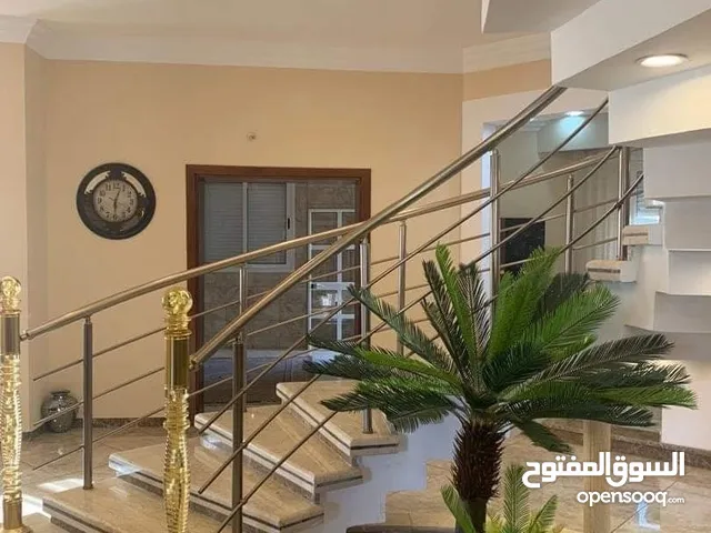 540 m2 More than 6 bedrooms Villa for Rent in Benghazi Lebanon District