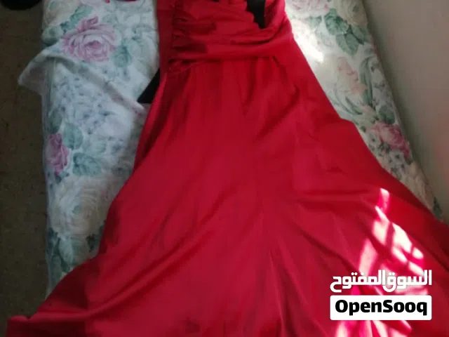 فستان سهره احمر