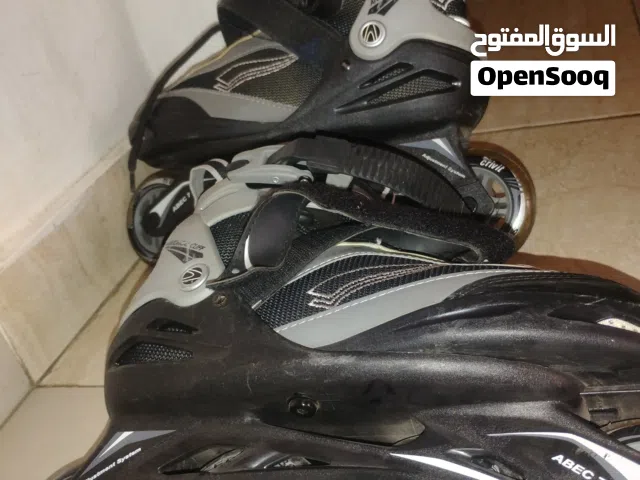 سكيت شوز اسود