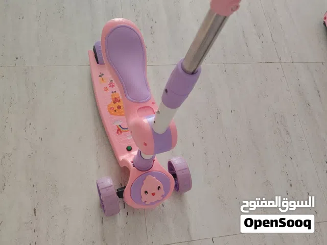 سكوتر للأطفال جميل جدا بسعر رمزي
