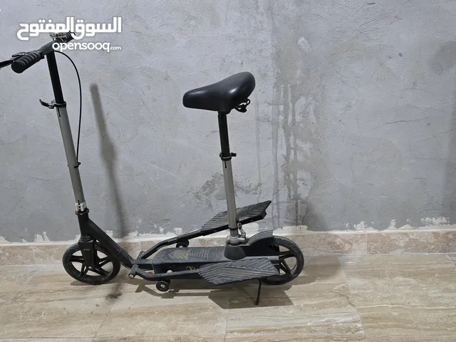سكوتر قاعد نظيف نظيف بحاله جيده سكوتر عادي مش كهربائي