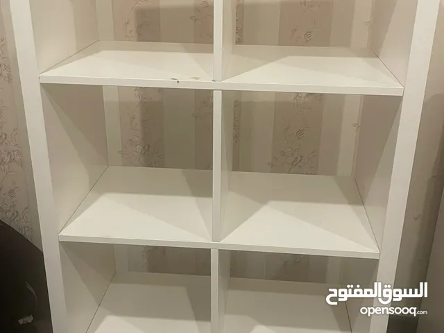 رفوف ايكيا بحاله ممتازه