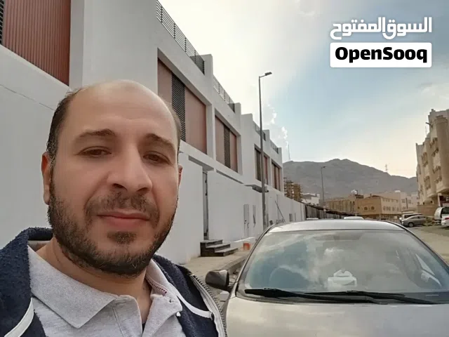 نوفر خدمة تشطيبات ودهانات احترافية للمشاريع السكنية والتجارية والمؤسسات