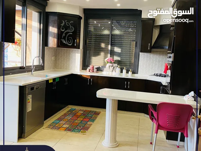 164 m2 3 Bedrooms Apartments for Sale in Ramallah and Al-Bireh Dahiat Al Rayhan