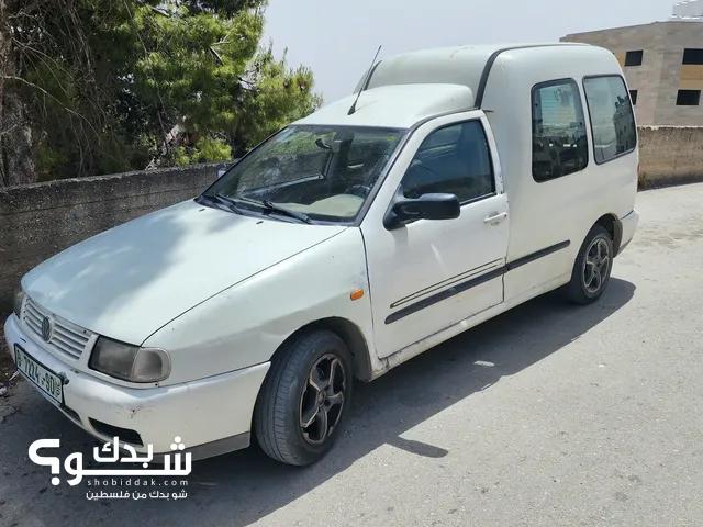 Volkswagen Caddy 2000 in Nablus