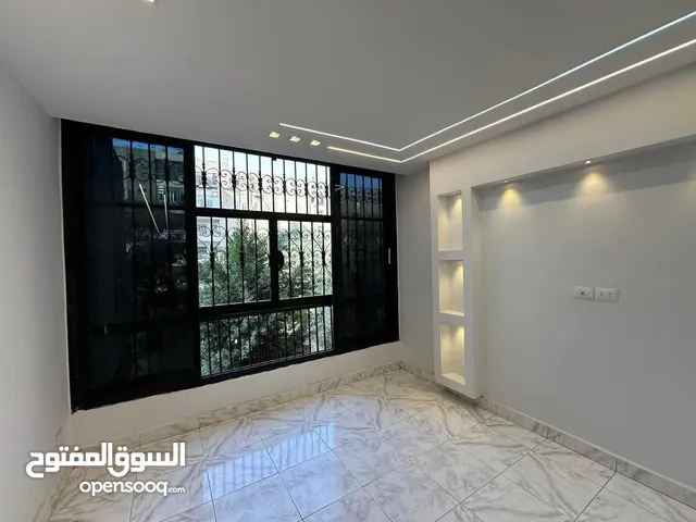 للسكن الراقي شقة اول سكن تحفة بعمارات ضباط امتداد رمسيس قرب النساجون الشرقيون