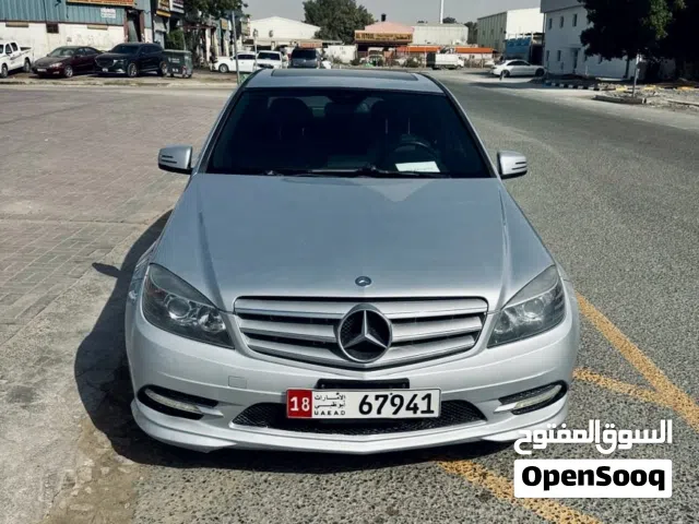 2011 مرسيدس بنز الفئة-C C 300