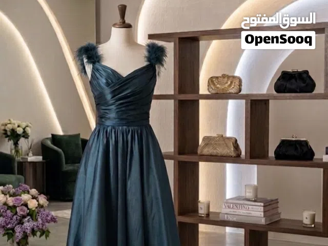 فستان للبيع اخضر بترولي