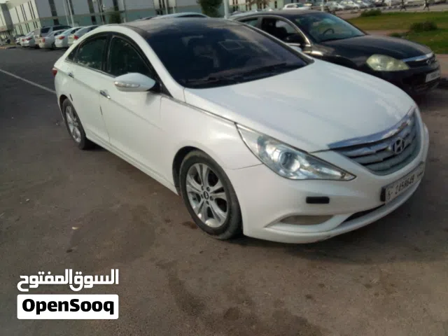 2011 Hyundai Sonata Blue